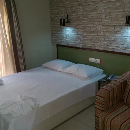 Otel Didyma House 2*